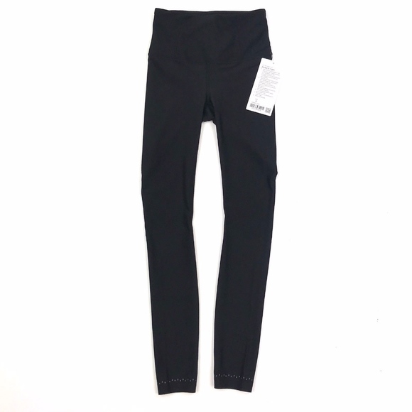 NWT Lululemon High Rise Black Zoned In Legging - Picture 2 of 8